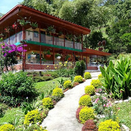 Finca Turistica Los Rosales 佩雷拉 外观 照片