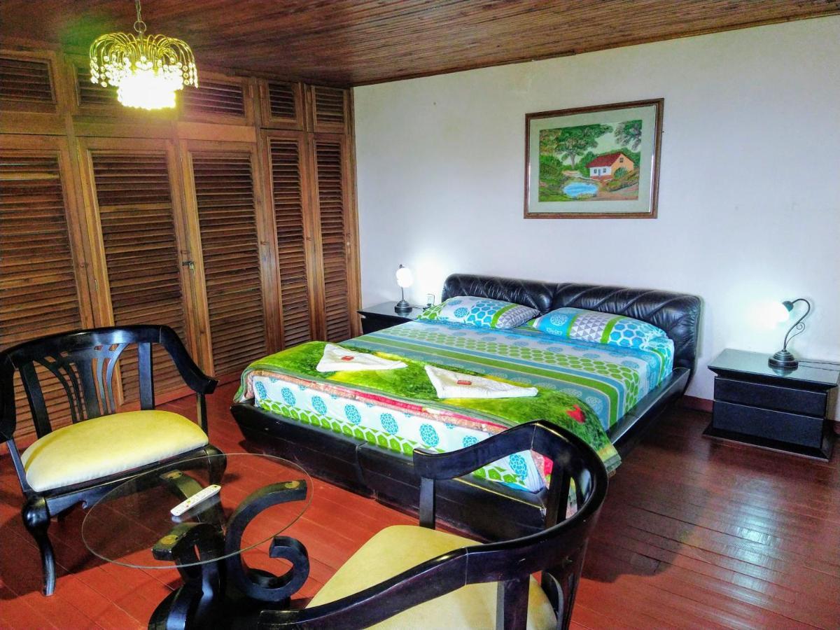 Finca Turistica Los Rosales 佩雷拉 外观 照片