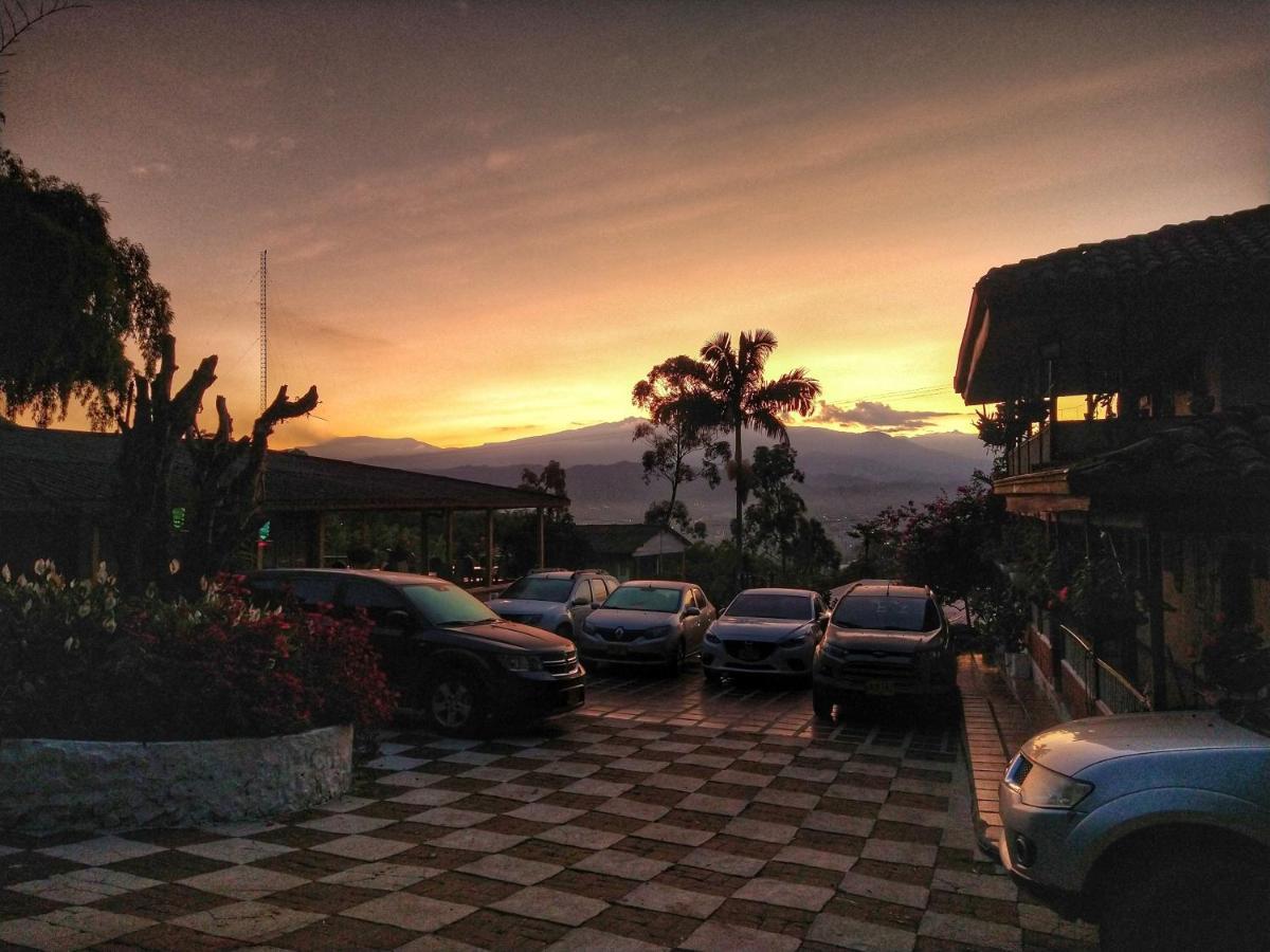 Finca Turistica Los Rosales 佩雷拉 外观 照片