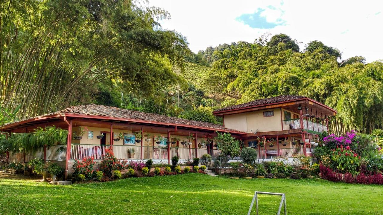Finca Turistica Los Rosales 佩雷拉 外观 照片